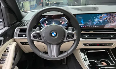 BMW X5 2025, 14227 км, за 85827.54 USD - фото 13