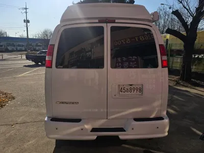 Chevrolet Express Van 2014, 112539 км, за 9142.33 USD