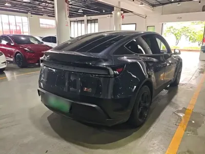 Tesla Model Y 2025, 4600 км, за 44760.76 USD - фото 7