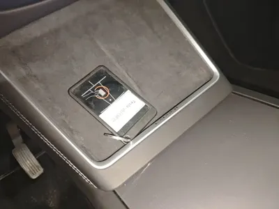 Tesla Model Y 2025, 4600 км, за 44760.76 USD - фото 9