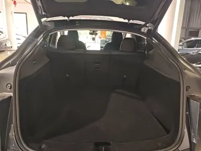 Tesla Model Y 2025, 4600 км, за 44760.76 USD - фото 19