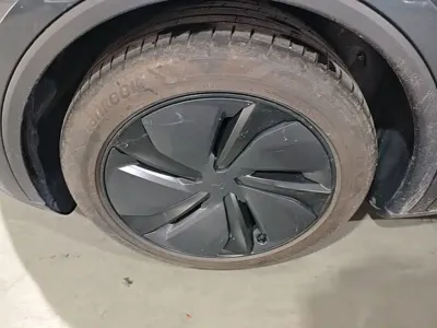 Tesla Model Y 2025, 4600 км, за 44760.76 USD - фото 23
