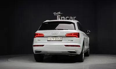 Audi Q5 2020, 52363 км, за 22144.38 USD