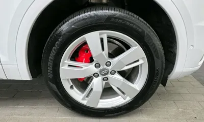 Audi Q5 2020, 52363 км, за 22144.38 USD