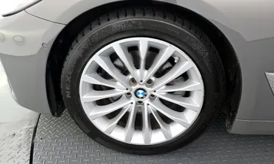 BMW 5-Series 2021, 84033 км, за 18839.25 USD