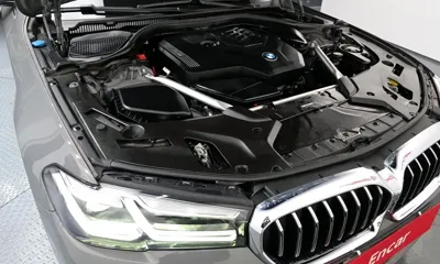 BMW 5-Series 2021, 84033 км, за 18839.25 USD - фото 6