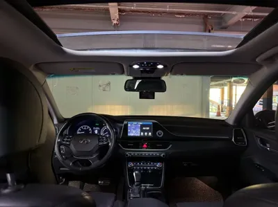 Hyundai Grandeur 2017, 210000 км, за 5288.21 USD
