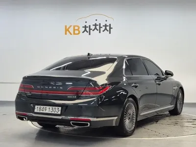 Genesis G90 2019, 137616 км, за 18800.43 USD
