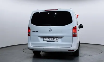 Mercedes-Benz V-Class 2020, 35099 км, за 30331.1 USD