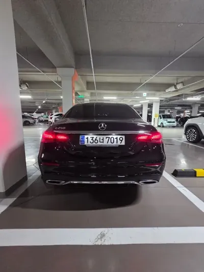 Mercedes-Benz E-Class 2023, 26000 км, за 39464.81 USD