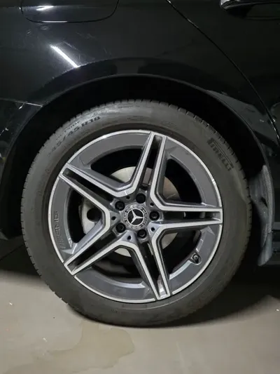Mercedes-Benz E-Class 2023, 26000 км, за 39464.81 USD