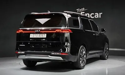 Kia Canival 2023, 37658 км, за 19686.23 USD