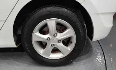 Hyundai Accent 2012, 118024 км, за 2636.27 USD
