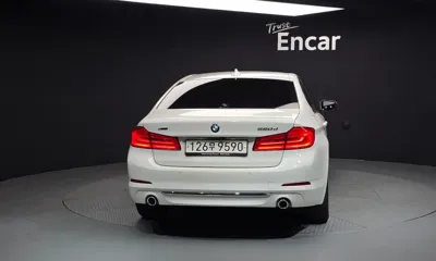 BMW 5-Series 2020, 76676 км, за 19627.15 USD