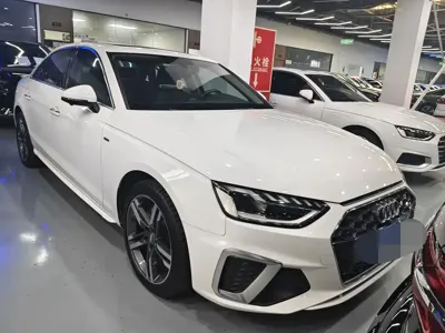 Audi A4L 2021, 49000 км, за 16421.11 USD