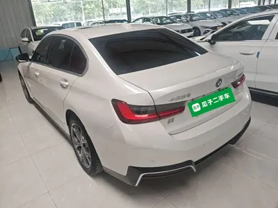 BMW i3 2023, 83699 км, за 19157.96 USD