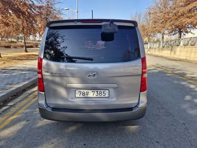Hyundai Starex 2018, 108904 км, за 8205.33 USD