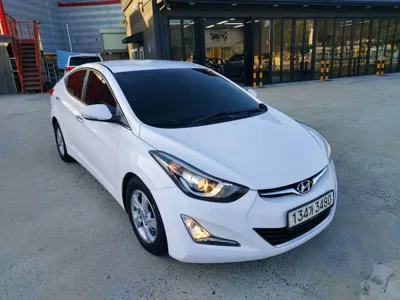 Hyundai Avante · 2016 год