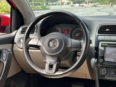 Volkswagen Polo 2010, 110000 км, за 2745.13 USD - фото 8