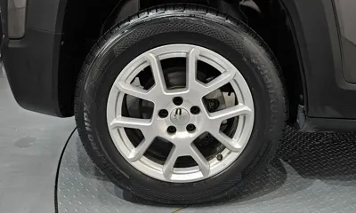 Jeep Renegade 2020, 82984 км, за 8970.94 USD - фото 5