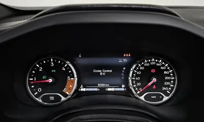 Jeep Renegade 2020, 82984 км, за 8970.94 USD - фото 8