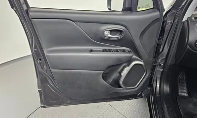 Jeep Renegade 2020, 82984 км, за 8970.94 USD - фото 24