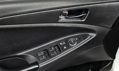 Hyundai Sonata 2012, 96015 км, за 3957.71 USD - фото 19