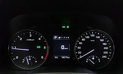 Hyundai Avante 2016, 106745 км, за 4820.85 USD