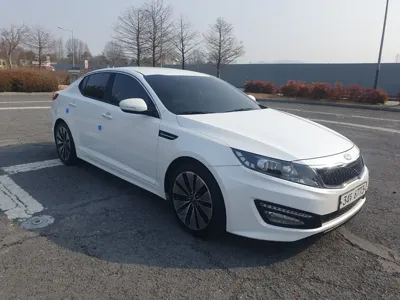 Kia K5 2011, 90953 км, за 2931.6 USD