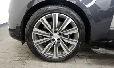 Land Rover Range Rover 2024, 21225 км, за 130095.79 USD