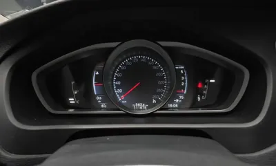 Volvo V40 2016, 111675 км, за 6937.56 USD - фото 8