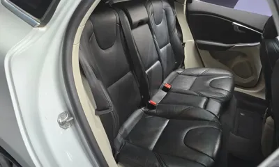 Volvo V40 2016, 111675 км, за 6937.56 USD - фото 12