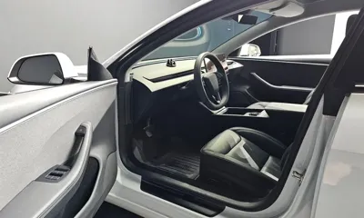 Tesla Model 3 2024, 53290 км, за 27110.41 USD - фото 10