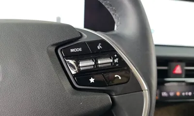 Kia EV6 2022, 96337 км, за 18511.23 USD - фото 32