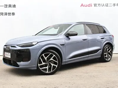 Audi 奥迪Q6L e-tron · 2025 год