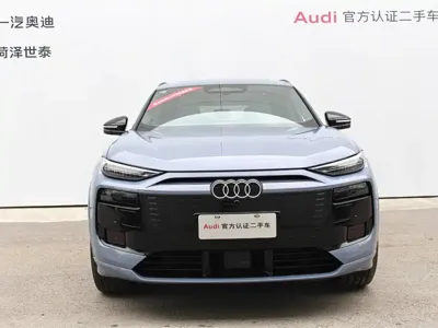 Audi 奥迪Q6L e-tron 2025, 5600 км, за 37380.51 USD