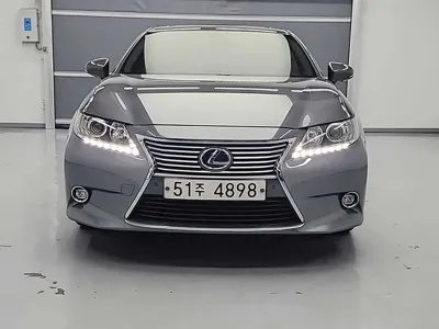 Lexus ES 2015, 132262 км, за 9767.53 USD