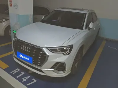 Audi Q3 · 2021 год