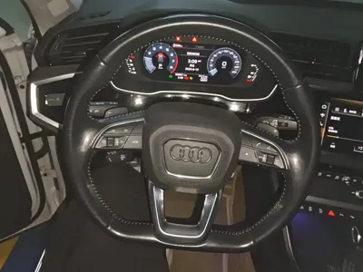 Audi Q3 2021, 60599 км, за 17828.45 USD - фото 15