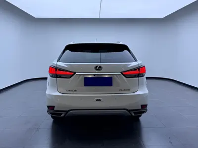 Lexus RX 2022, 63000 км, за 35157.56 USD