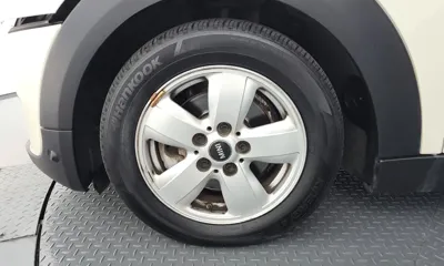 MINI Cooper 2016, 76920 км, за 5645.27 USD
