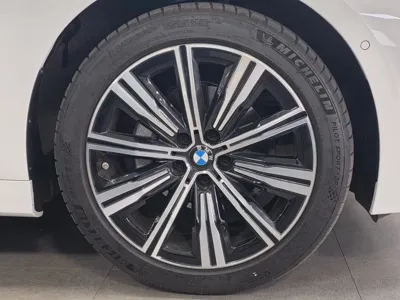 BMW 3-Series 2025, 7848 км, за 27302.86 USD