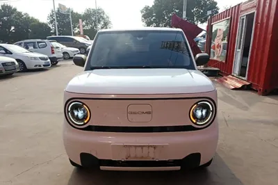 Geely Galaxy Panda 2023, 30000 км, за 6287 USD