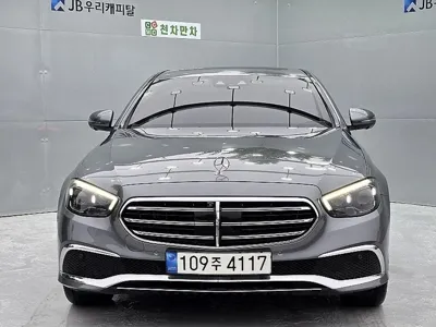 Mercedes-Benz E-Class 2023, 49695 км, за 30397.33 USD