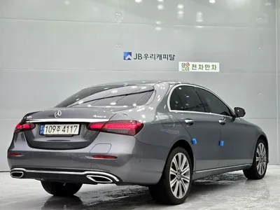 Mercedes-Benz E-Class 2023, 49695 км, за 30397.33 USD
