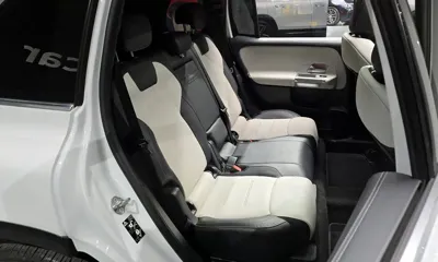 Mercedes-Benz GLB-Class 2020, 70877 км, за 19689.46 USD - фото 12