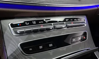 Mercedes-Benz E-Class 2023, 34633 км, за 39735.07 USD - фото 16