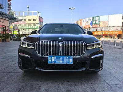 BMW 7 Series · 2011 год