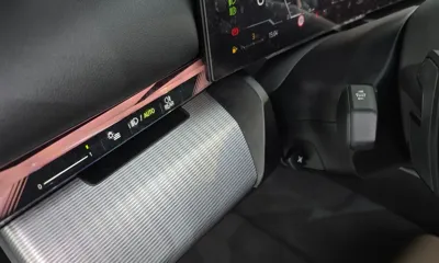 BMW 5-Series 2025, 7291 км, за 661019.77 USD - фото 32