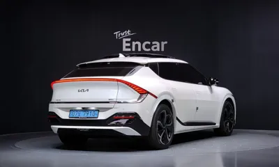 Kia EV6 2022, 77887 км, за 22858.64 USD
